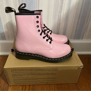 DR. MARTENS 1460 PALE PINK LACE UP BOOTS Size 7 Womens